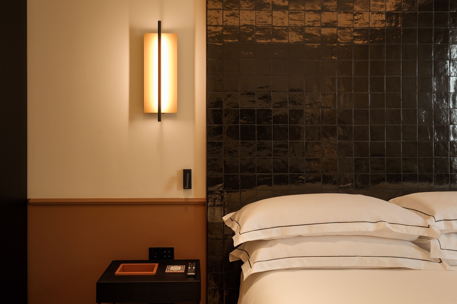 Rooms & Suites